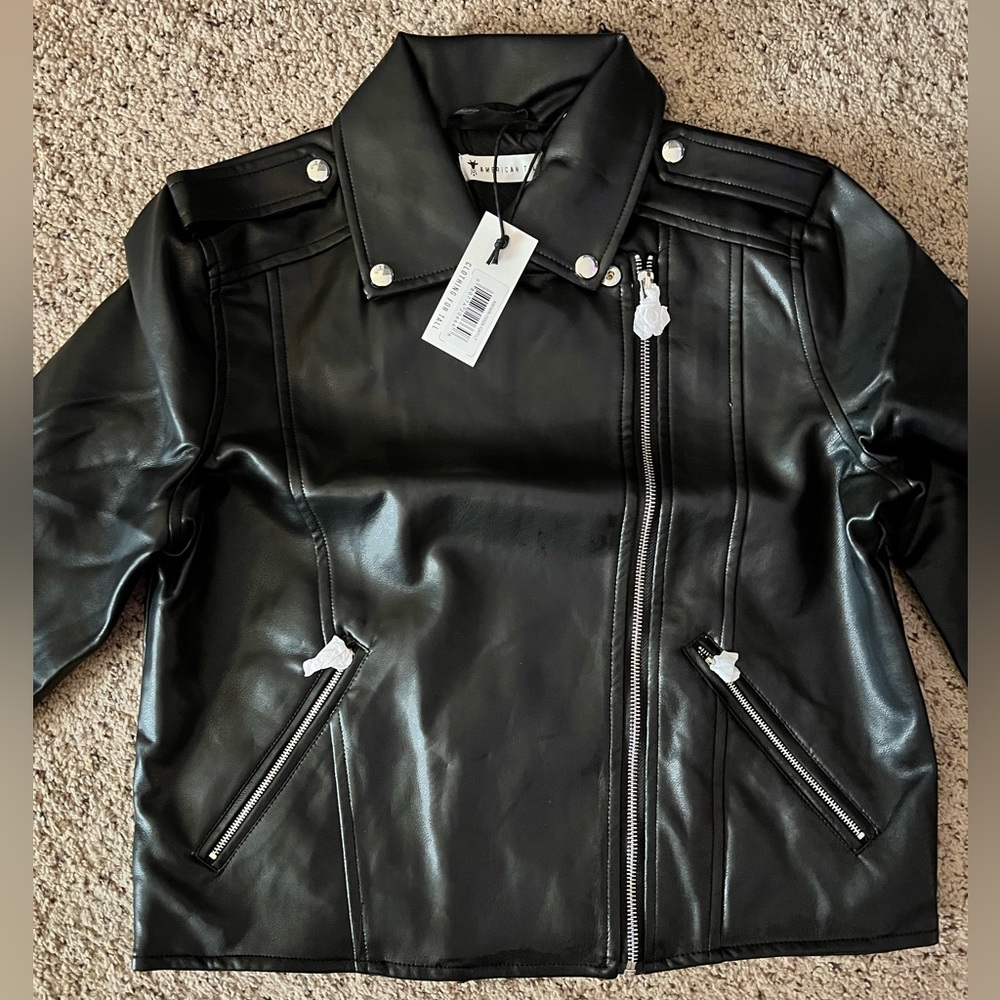 NWT women’s large faux leather moto jacket 🖤